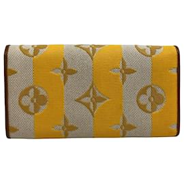 Louis Vuitton-Louis Vuitton Capucines-Yellow