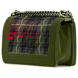 Chanel-Chanel Red Medium Velvet and Tweed Boy Flap-Red