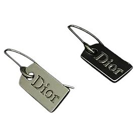 Orecchini a cerchio in argento con logo Christian Dior e etichetta con nome Argento