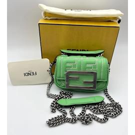 Fendi-Sac nano baguette chaîne-Vert