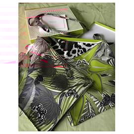 Hermès-Hermès scarf titled 'Jaguar quetzal for hope suburb' - Limited edition of 300 copies - very rare!-Multiple colors