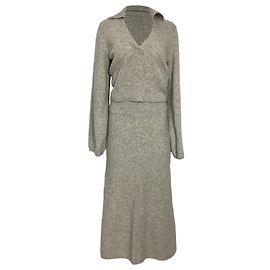 Sandro Strickpullover und Rock Set aus grauer Wolle Grau