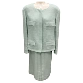 Chanel-Chanel Vintage 1999 Mint Green Wool Tweed Jacket and Skirt Two-Piece Set-Green