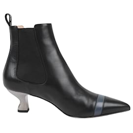 Fendi-Fendi Leather Side Gore Ankle Boots in Black, Size 38 EU-Black