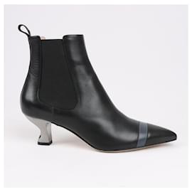 Fendi-Fendi Leather Side Gore Ankle Boots in Black, Size 38 EU-Black