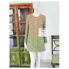 Chanel-New Paris / Rome Runway Beige Tweed Jacket 34 FR-Beige