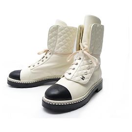 NOVE SAPATOS CHANEL BOTAS ANKLE G33185 EM COURO QUILTED 40.5 BOTAS DE COMBATE Outro