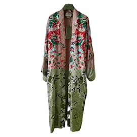 Gucci-GUCCI SILK COAT WITH GG SUPREME PATTERN AND FLORAL DESIGN.-Multiple colors