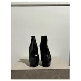 Saint Laurent-SAINT LAURENT Ankle boots T.EU 37.5 Leather-Black