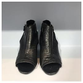 Balenciaga-BALENCIAGA Ankle boots T.EU 41 Leather-Black
