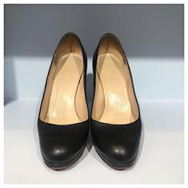 Christian Louboutin-CHRISTIAN LOUBOUTIN Heels T.EU 35.5 Leather-Black