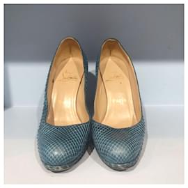 Christian Louboutin-CHRISTIAN LOUBOUTIN Heels T.EU 35.5 Exotic leathers-Bleu