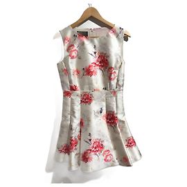 Kleider GIAMBATTISTA VALLI T.FR 38 Polyester Weiß