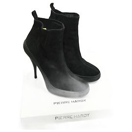 PIERRE HARDY Ankle boots T.EU 39 Suede Black