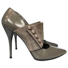 BALMAIN Heels T.EU 40 Leather Grey