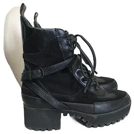 Botines LOUIS VUITTON T.EU 36.5 Cuero Negro