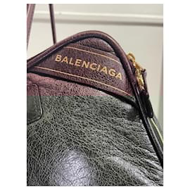 Balenciaga-BALENCIAGA Handbags T.  Leather-Purple