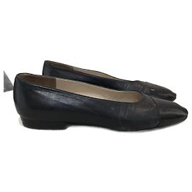 CHANEL Ballet flats T.EU 37 Leather Black