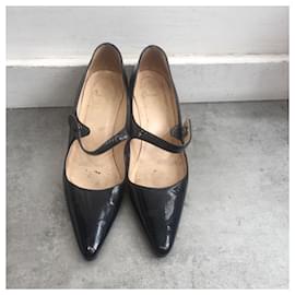 Christian Louboutin-CHRISTIAN LOUBOUTIN Heels T.EU 36 Leather-Noir