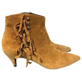 SAINT LAURENT Botas de tornozeleira T.EU 36.5 Camurça Camelo