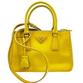 Sac Galleria Saffiano de Prada Jaune