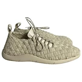 Bottega Veneta-Bottega Veneta Plat Sneakers in Off-White Intrecciato Elastane Fabric -White,Cream
