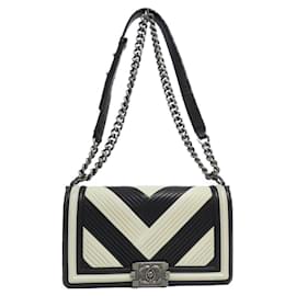 Chanel-Chanel Boy Line 67086 Shoulder Bag-Black,White