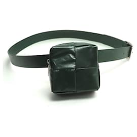 Bottega Veneta-Bottega Veneta Intrecciato Leather Fanny Pack-Dark green