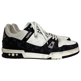 Louis Vuitton LV Trainer em couro preto e branco Preto