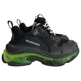 Tênis Balenciaga Triple S com sola transparente em poliéster preto e verde Preto