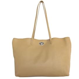 Fendi-Fendi Beige Leather Shoulder Tote Bag-Beige