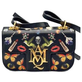 Bolsa de ombro Alexander McQueen Insignia preta de couro Preto