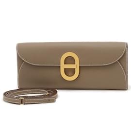 Hermès-Hermes Chaine d'Ancre To-Go Shoulder Clutch in Etoupe Gray-Taupe