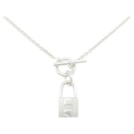 Hermès Colar com cadeado amuleto Hermes Outro