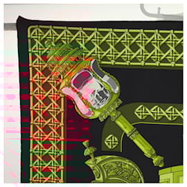 Hermès-HERMES Carre 90 Scarf ""FEUX DE ROUTE"" Silk Green Red Auth bs21973-Red,Green