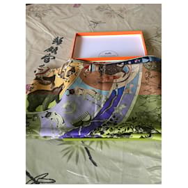 Hermès-Very rare HERMES scarf titled 'Mythology of Red Men' - sold in its box, original tissue paper and ribbon - EXTREMELY RARE AND SOUGHT AFTER!-Multiple colors