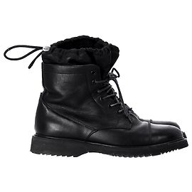 Botas de combate com cadarço e cordão de ajuste Prada em couro preto Preto