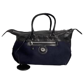 Balenciaga-Balenciaga Chèvre Duffel Bag in Navy Blue Wool-Blue,Navy blue