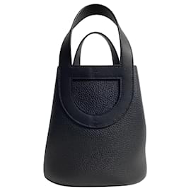 Hermès-Hermès In-the-Loop 18 Bag in Black Calfskin Leather-Blue,Light blue
