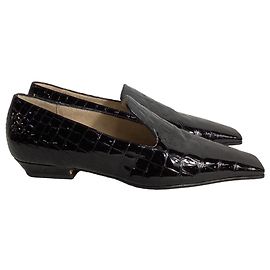 Khaite  Marfa Classic Flat Loafers in Black Patent Leather Black