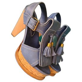 Etro Sandalen aus Leder Hellblau Hellblau