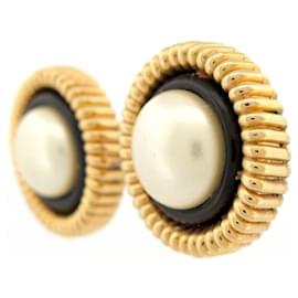 Chanel-VINTAGE CHANEL BAROQUE ROUND EARRINGS PEARLS & GOLD METAL-Golden