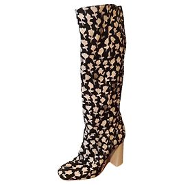 Max Mara Leder Blumen Stiefel Schwarz Eggshell Schwarz Aus weiß