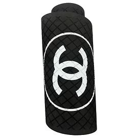 Chanel Yogamatte schwarz mit CC Logo Schwarz Weiß Silber Hardware