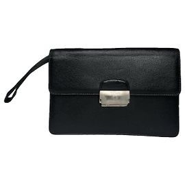 Pochette en cuir noir Bow Cut de Givenchy Noir