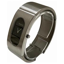 Gucci-GUCCI Black Dial Bangle Watch 2400L Quartz Ladies-Other