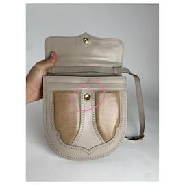 Yves Saint Laurent-YVES SAINT LAURENT Handbags T.  Leather-White