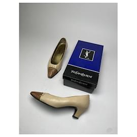Yves Saint Laurent-YVES SAINT LAURENT Heels T.EU 36 Leather-Beige