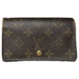 Louis Vuitton Joséphine Brown Leather Wallet Brown