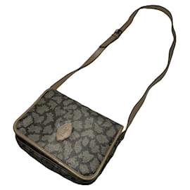Yves Saint Laurent-YVES SAINT LAURENT Handbags T.  Leather-Black